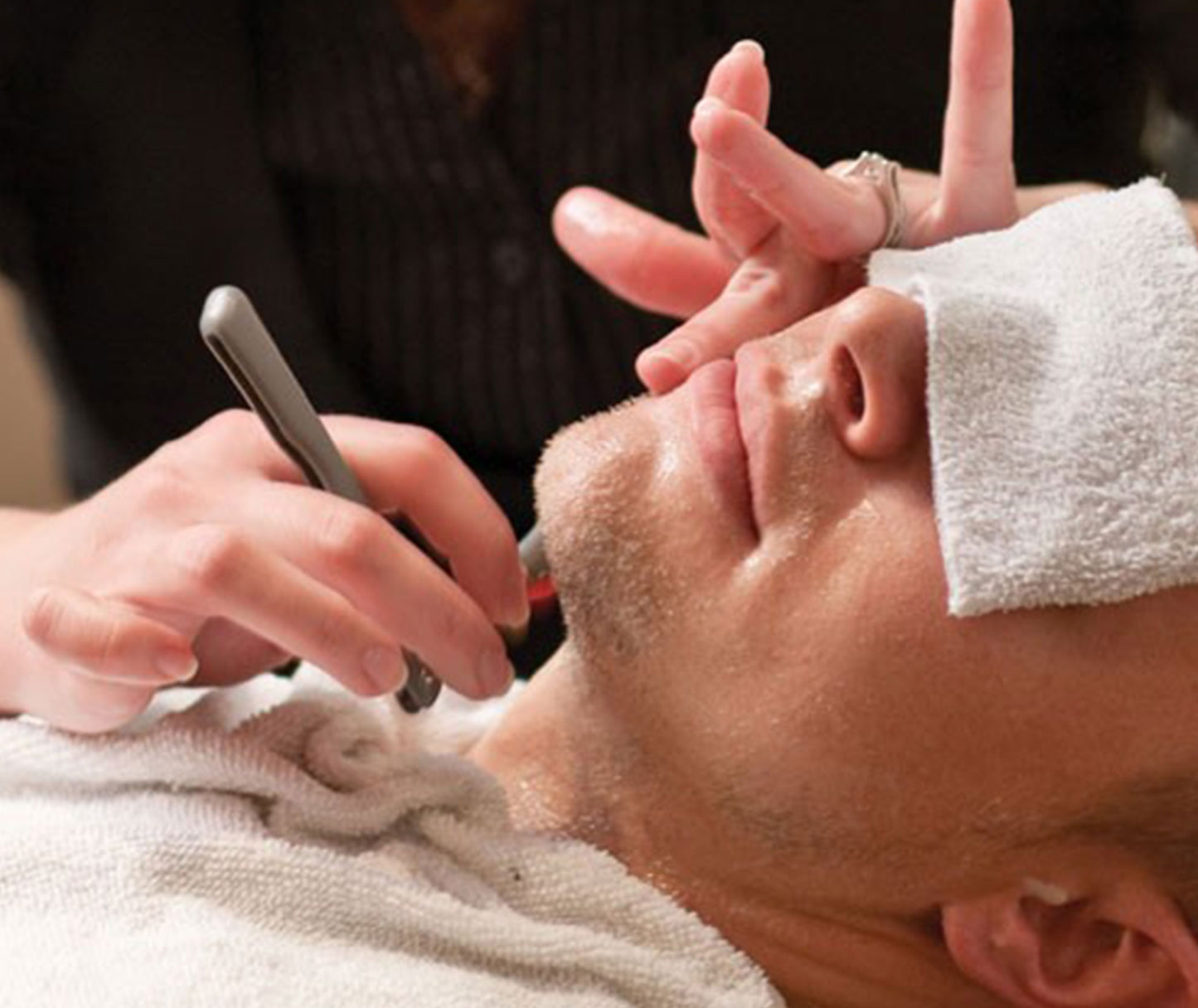 Feather Nape & Body Razor